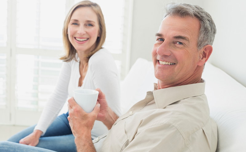 Porcelain Veneers vs. Composite Veneers: The Solution